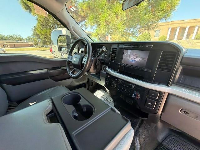 2023 Ford Super Duty F-450 DRW XL 4WD Crew Cab 179" WB 60" CA