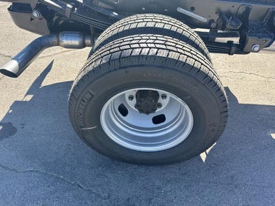 2026 Ford Super Duty F-350 DRW XL 4WD Crew Cab 179" WB 60" CA