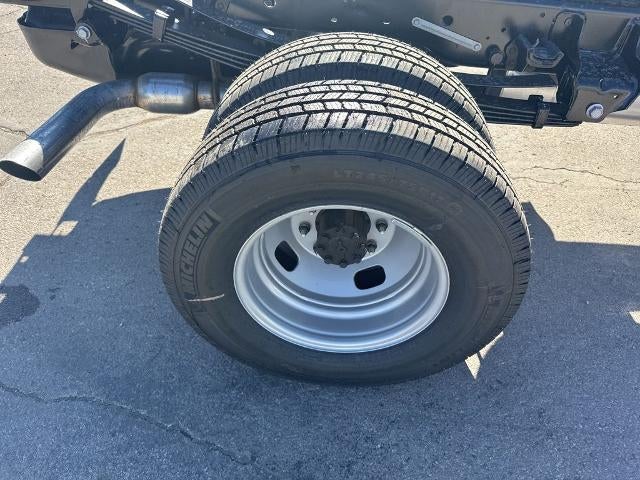 2026 Ford Super Duty F-350 DRW XL 4WD Crew Cab 179" WB 60" CA