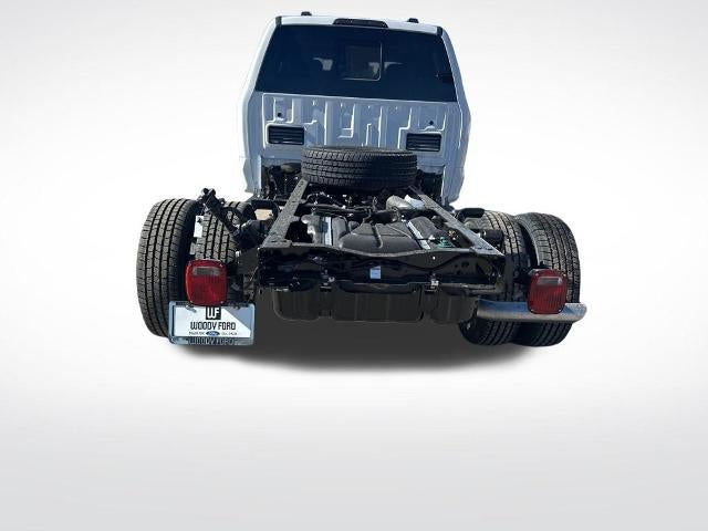 2026 Ford Super Duty F-350 DRW XL 4WD Crew Cab 179" WB 60" CA