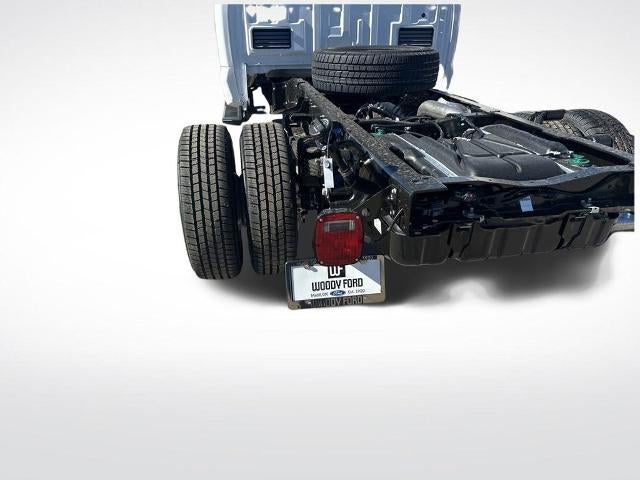 2026 Ford Super Duty F-350 DRW XL 4WD Crew Cab 179" WB 60" CA