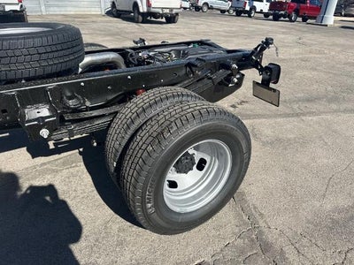 2026 Ford Super Duty F-350 DRW XL 4WD Crew Cab 179" WB 60" CA