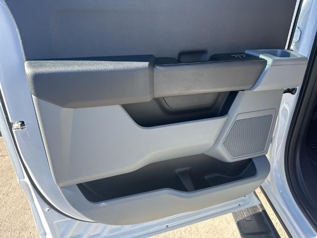 2026 Ford Super Duty F-350 DRW XL 4WD Crew Cab 179" WB 60" CA