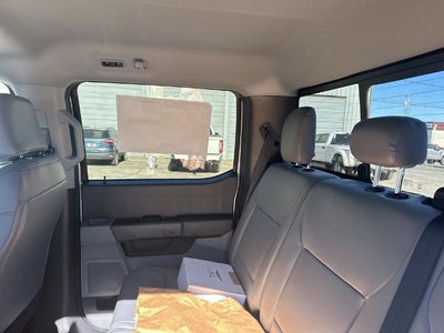 2026 Ford Super Duty F-350 DRW XL 4WD Crew Cab 179" WB 60" CA