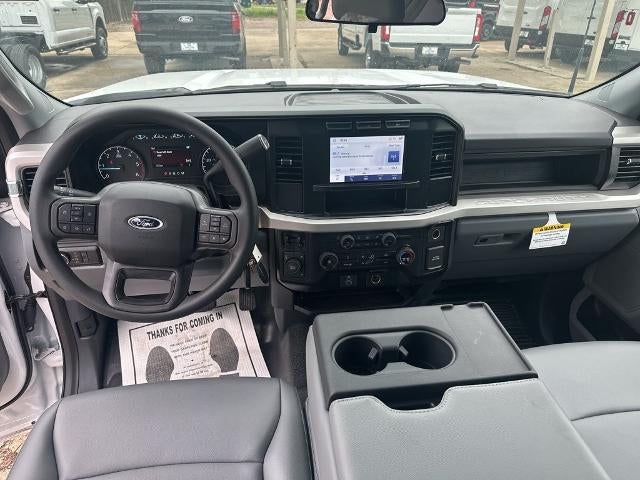 2024 Ford Super Duty F-350 DRW XL 4WD Crew Cab 179" WB 60" CA