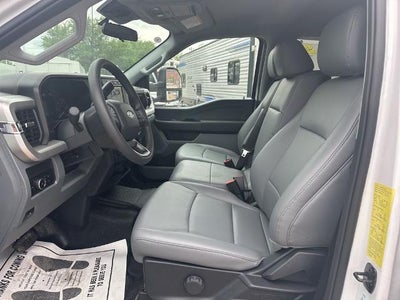 2024 Ford Super Duty F-350 DRW XL 4WD Crew Cab 179" WB 60" CA