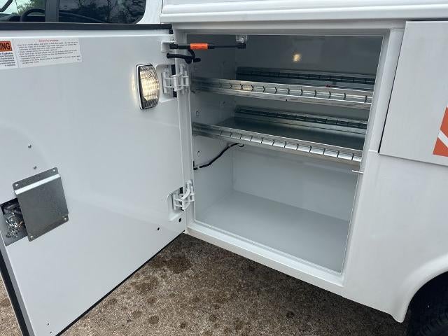 2024 Ford Super Duty F-350 DRW XL 4WD Crew Cab 179" WB 60" CA