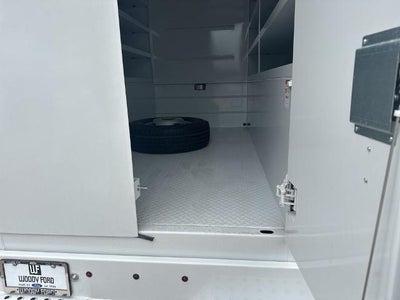 2024 Ford Super Duty F-350 DRW XL 4WD Crew Cab 179" WB 60" CA