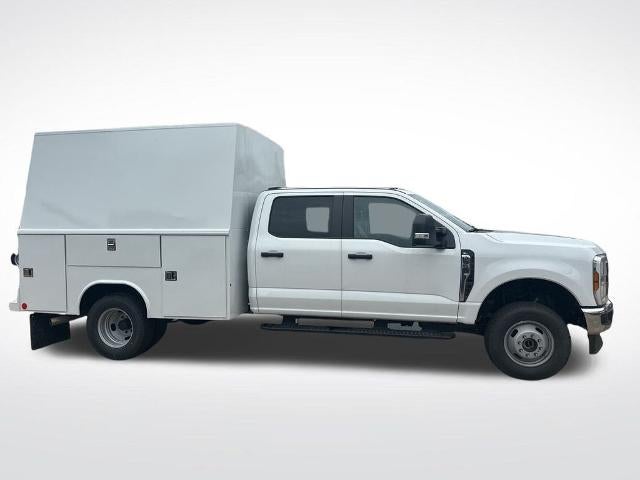 2024 Ford Super Duty F-350 DRW XL 4WD Crew Cab 179" WB 60" CA