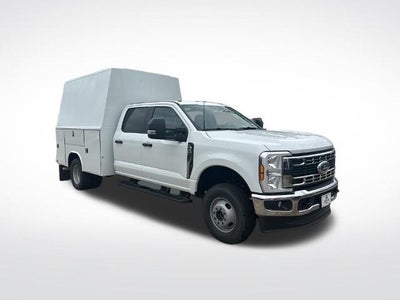 2024 Ford Super Duty F-350 DRW XL 4WD Crew Cab 179" WB 60" CA