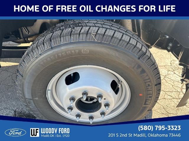 2026 Ford Super Duty F-350 DRW XL 4WD Crew Cab 179" WB 60" CA