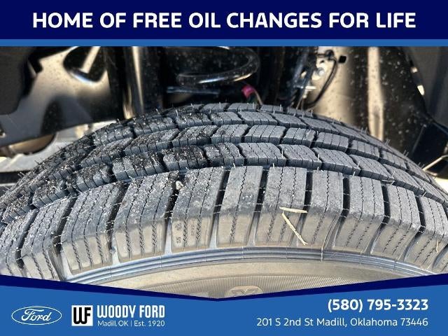 2026 Ford Super Duty F-350 DRW XL 4WD Crew Cab 179" WB 60" CA