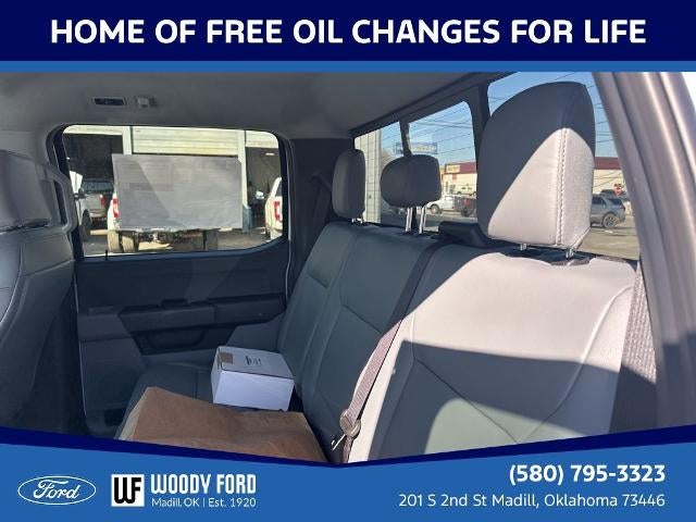 2026 Ford Super Duty F-350 DRW XL 4WD Crew Cab 179" WB 60" CA