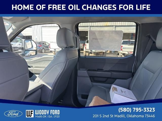 2026 Ford Super Duty F-350 DRW XL 4WD Crew Cab 179" WB 60" CA