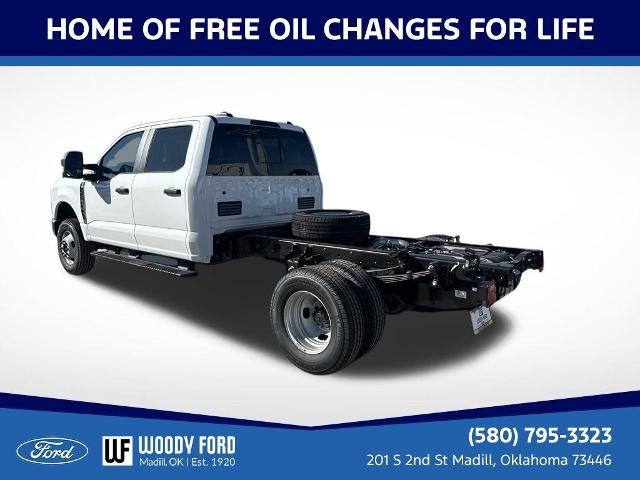 2026 Ford Super Duty F-350 DRW XL 4WD Crew Cab 179" WB 60" CA