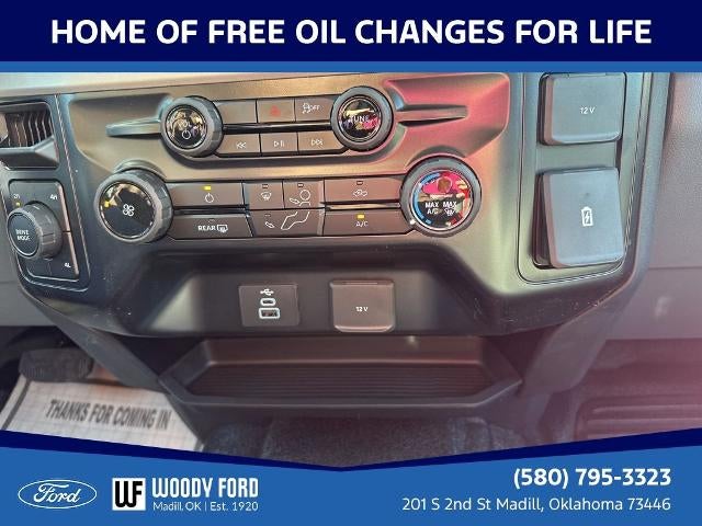 2026 Ford Super Duty F-350 DRW XL 4WD Crew Cab 179" WB 60" CA