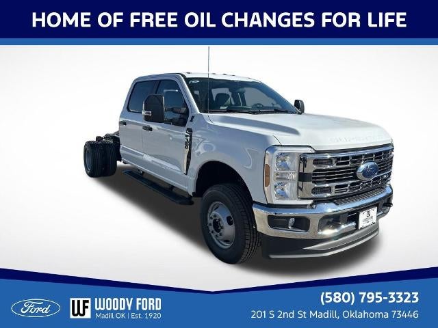 2026 Ford Super Duty F-350 DRW XL 4WD Crew Cab 179" WB 60" CA