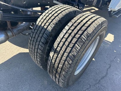 2026 Ford Super Duty F-350 DRW XL 4WD Crew Cab 179" WB 60" CA