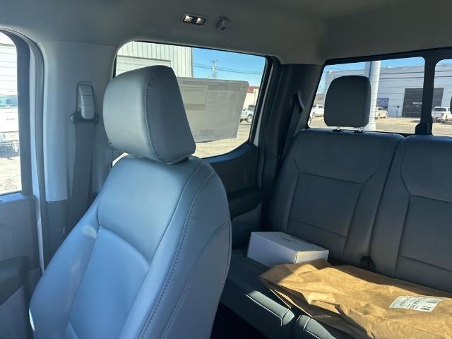 2026 Ford Super Duty F-350 DRW XL 4WD Crew Cab 179" WB 60" CA