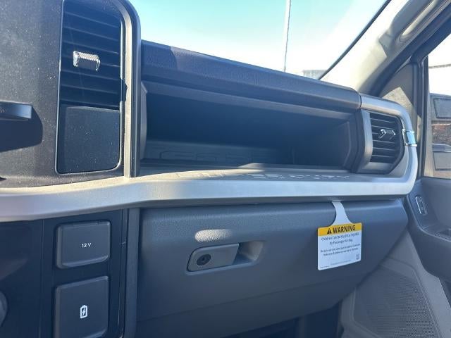 2026 Ford Super Duty F-350 DRW XL 4WD Crew Cab 179" WB 60" CA