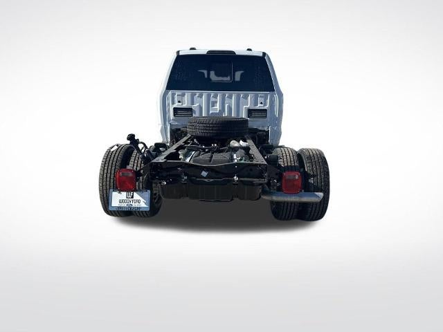2026 Ford Super Duty F-350 DRW XL 4WD Crew Cab 179" WB 60" CA