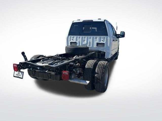 2026 Ford Super Duty F-350 DRW XL 4WD Crew Cab 179" WB 60" CA