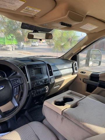 2017 Ford Super Duty F-350 DRW XLT 4WD SuperCab 168" WB 60" CA