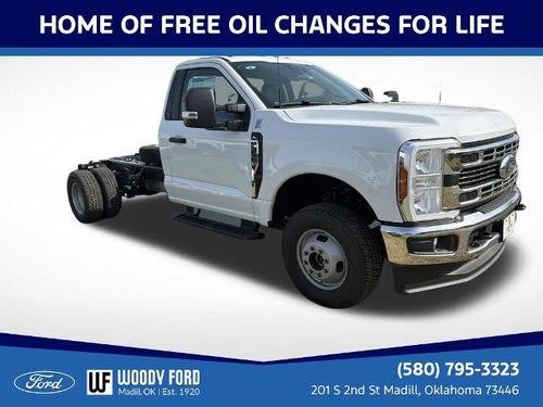2026 Ford Super Duty F-350 DRW XL 4WD Reg Cab 169" WB 84" CA