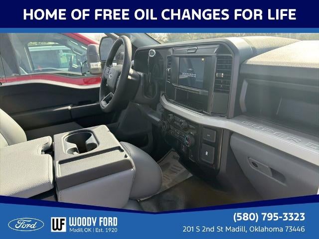 2026 Ford Super Duty F-350 DRW XL 4WD Reg Cab 169" WB 84" CA