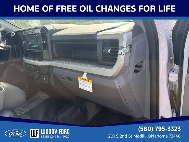 2026 Ford Super Duty F-350 DRW XL 4WD Reg Cab 169" WB 84" CA