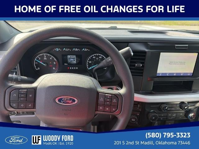 2026 Ford Super Duty F-350 DRW XL 4WD Reg Cab 169" WB 84" CA