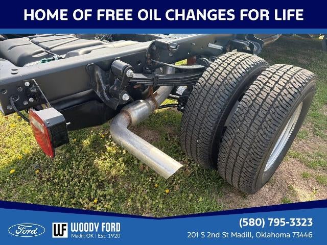 2026 Ford Super Duty F-350 DRW XL 4WD Reg Cab 169" WB 84" CA