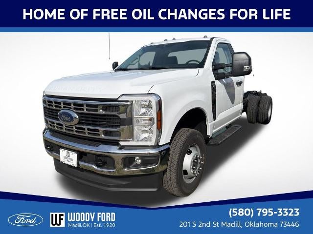 2026 Ford Super Duty F-350 DRW XL 4WD Reg Cab 169" WB 84" CA