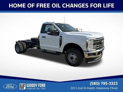 2026 Ford Super Duty F-350 DRW XL 4WD Reg Cab 169" WB 84" CA