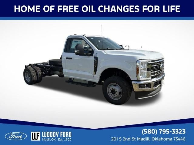 2026 Ford Super Duty F-350 DRW XL 4WD Reg Cab 169" WB 84" CA