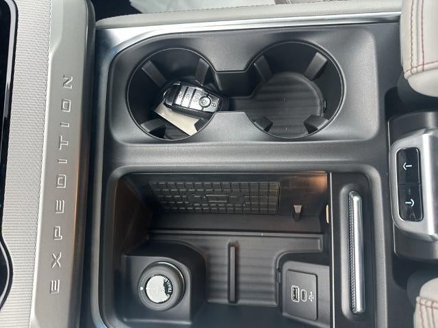 2026 Ford Super Duty F-550 DRW XL 4WD SuperCab 168" WB 60" CA