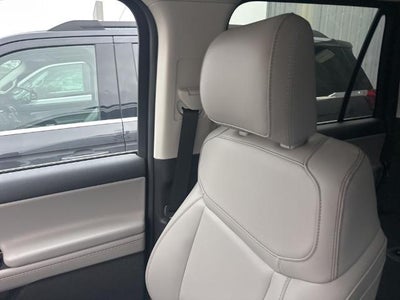 2026 Ford Super Duty F-550 DRW XL 4WD SuperCab 168" WB 60" CA