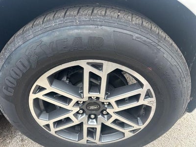 2026 Ford Super Duty F-550 DRW XL 4WD SuperCab 168" WB 60" CA