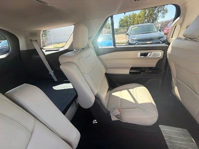 2022 Ford Explorer Platinum 4WD