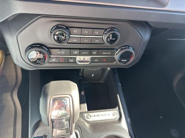 2025 Ford Bronco Outer Banks 4 Door 4x4