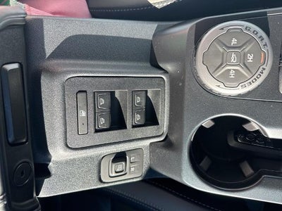 2025 Ford Bronco Outer Banks 4 Door 4x4