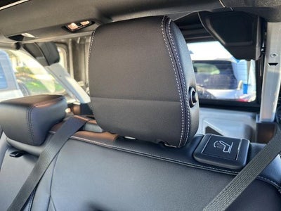 2025 Ford Bronco Outer Banks 4 Door 4x4