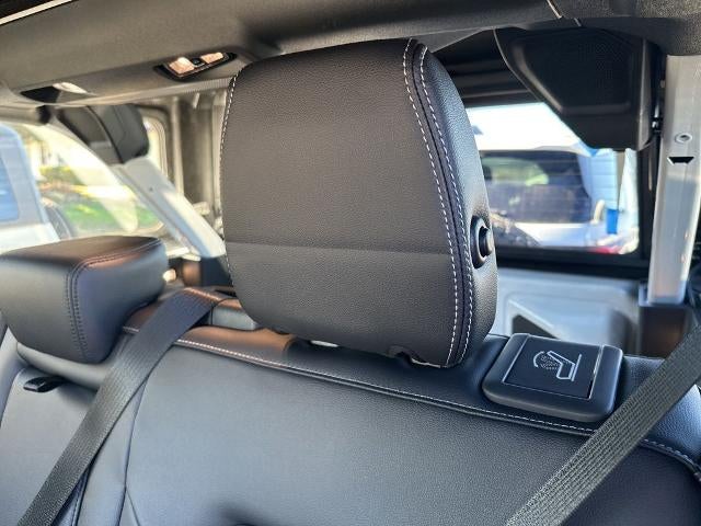 2025 Ford Bronco Outer Banks 4 Door 4x4