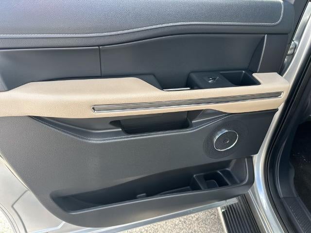 2023 Ford Expedition Max XLT 4x4