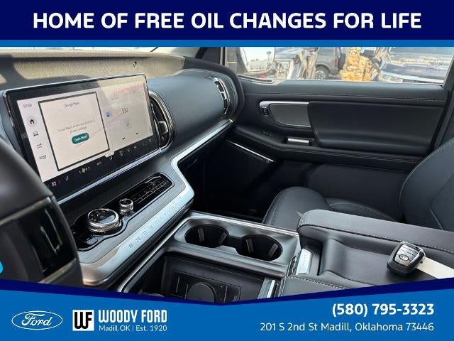 2027 Ford Expedition Max Platinum 4x4