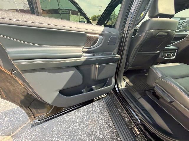 2025 Ford Expedition Max Platinum 4x4