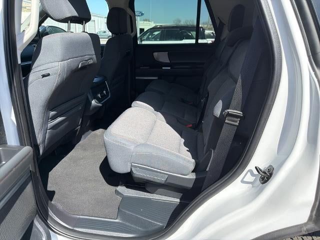 2025 Ford Expedition Active 4x2