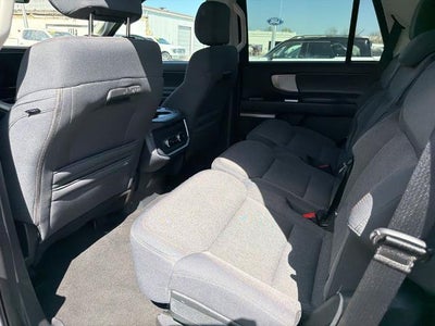 2025 Ford Expedition Active 4x2