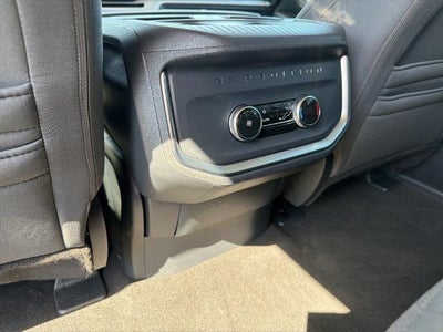 2025 Ford Expedition Active 4x2