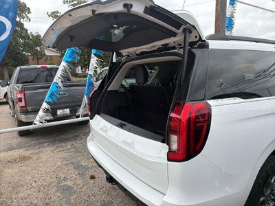 2025 Ford Expedition Active 4x2